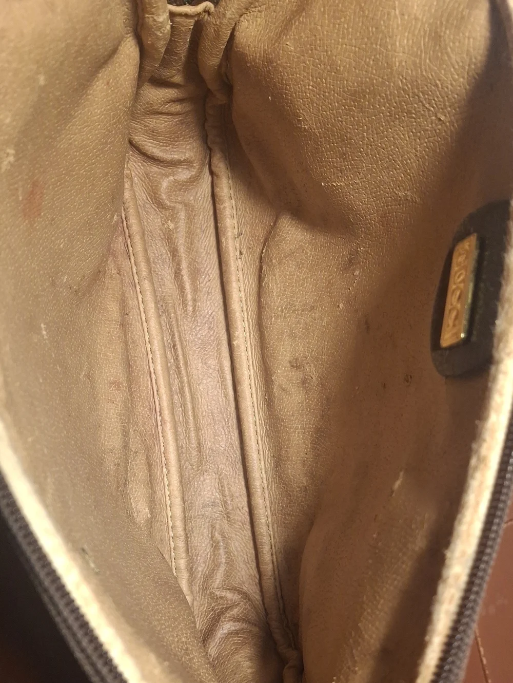 Gucci Beige and Brown GG Supreme Toiletry Pouch